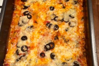 Хек запеченный в томатном соусе