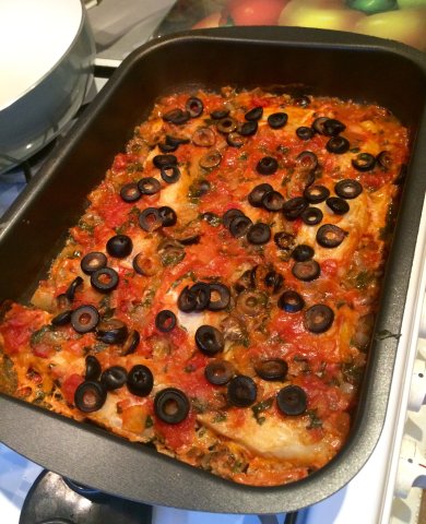 Хек запеченный в томатном соусе - Шаг 14