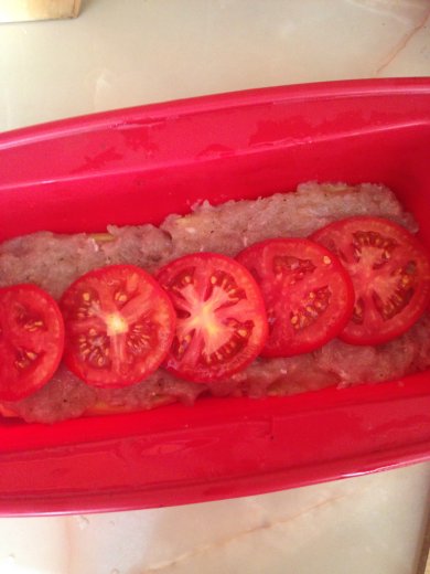 Запеканка из куриного фарша с баклажаном, помидором и сыром - Шаг 1