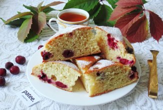 Сдобный пирог с вишней