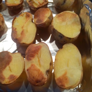 Запеченный картофель с сыром - Шаг 1