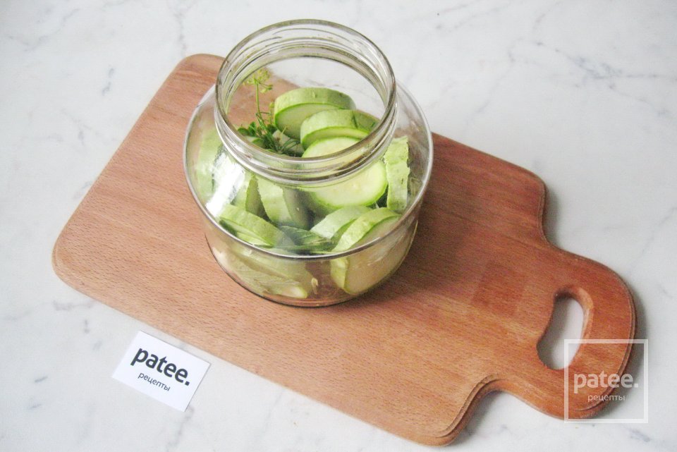 Маринованные кабачки с морковью на зиму - Шаг 8