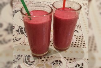 Малиново-вишневый смузи