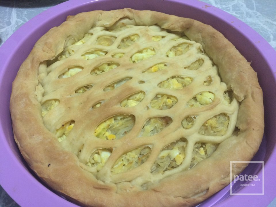 Пирог с капустой и яйцом - Шаг 8