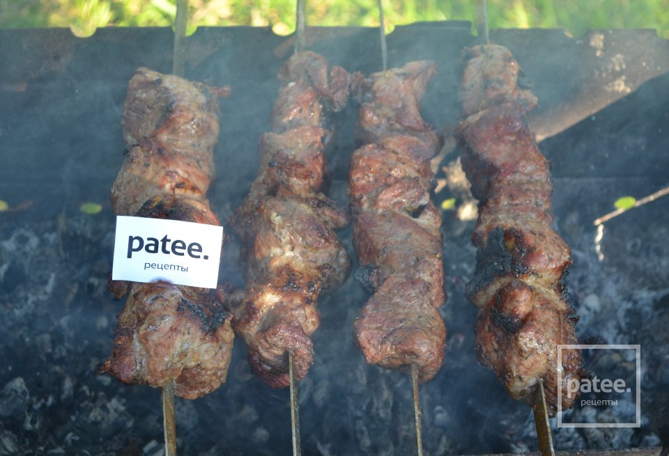 Шашлык из свинины на минеральной воде - Шаг 15