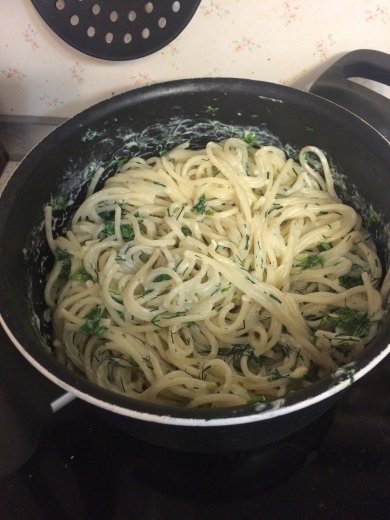 Спагетти в сметанном соусе