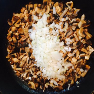 Курочка с грибами аля-жульен - Шаг 2