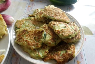 Нежные кабачковые оладушки.жарим без масла!;)
