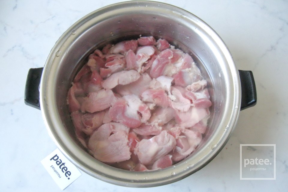 Куриные желудки в белом соусе с грибами - рецепт с фотографиями - Patee .