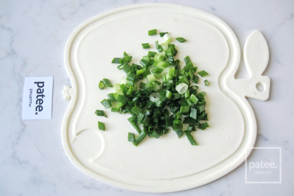 Куриные желудки в белом соусе с грибами - Шаг 5