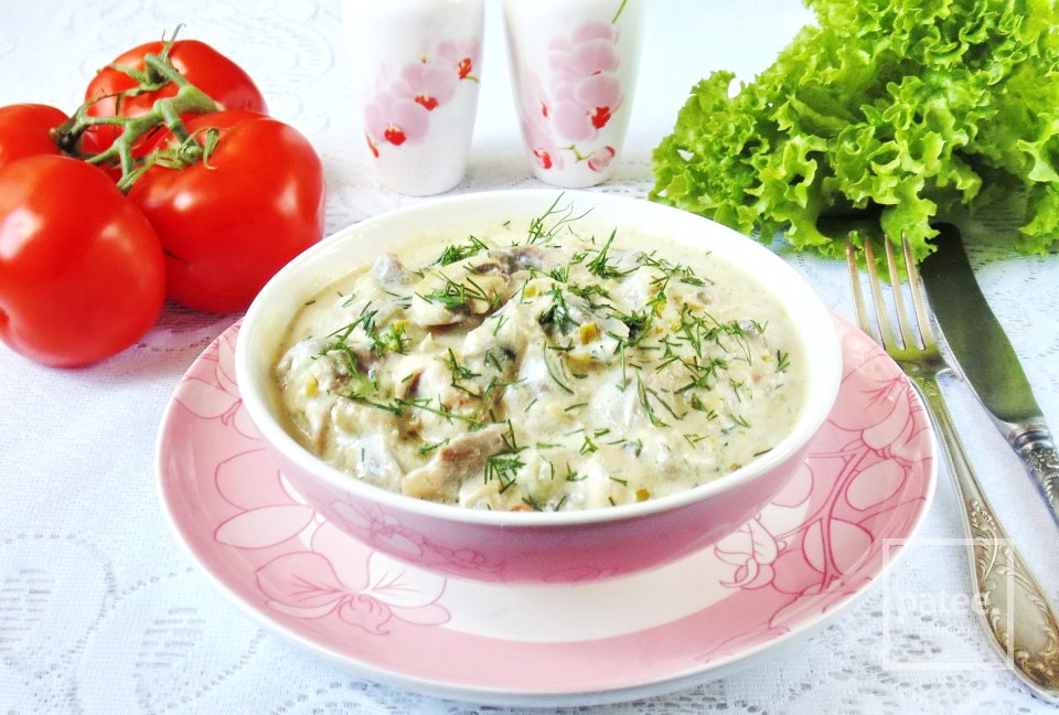 Куриные желудки в белом соусе с грибами - Шаг 16