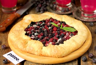 Галета на сметане с малиной