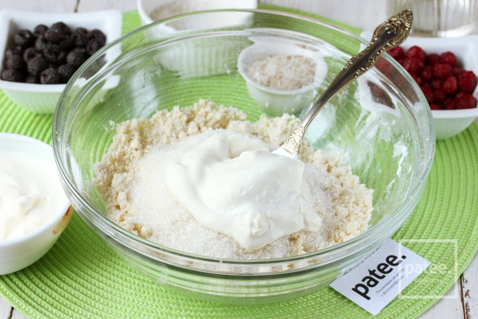 Галета на сметане с малиной - Шаг 6