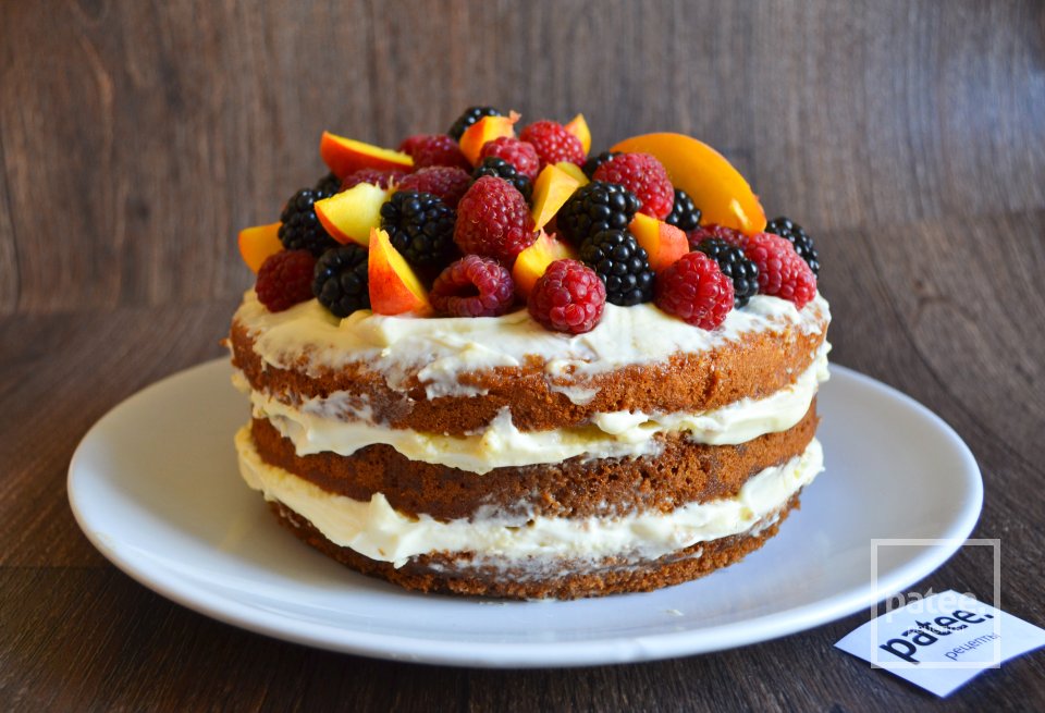 Голый торт с нежным кремом и ягодами - Шаг 19