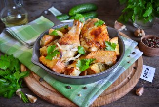 Курица запеченная на хлебе