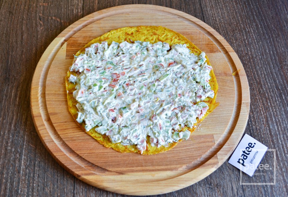 Рулет из омлета со сливочным сыром - Шаг 12