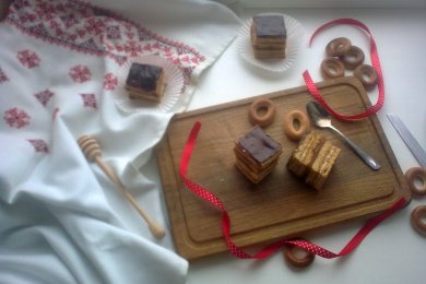 Медовое пирожное с начинкой - приготовление