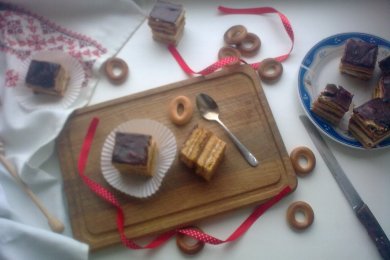 Медовое пирожное с начинкой - приготовление