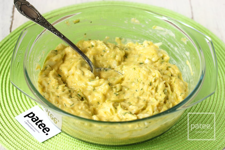 Кабачковые оладьи с укропом - Шаг 9