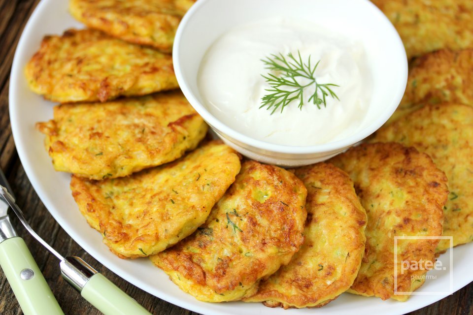 Кабачковые оладьи с укропом - Шаг 14