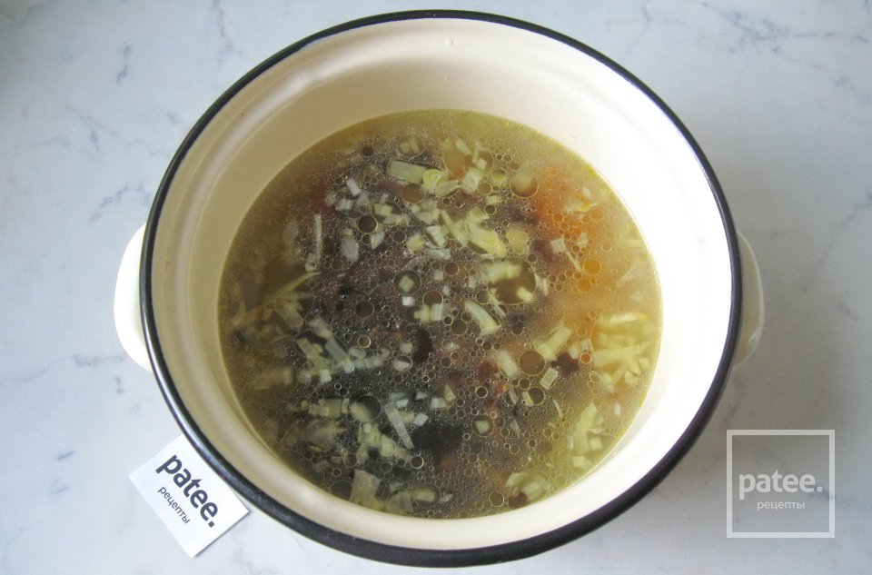 Гречневый суп с сухими грибами - Шаг 10