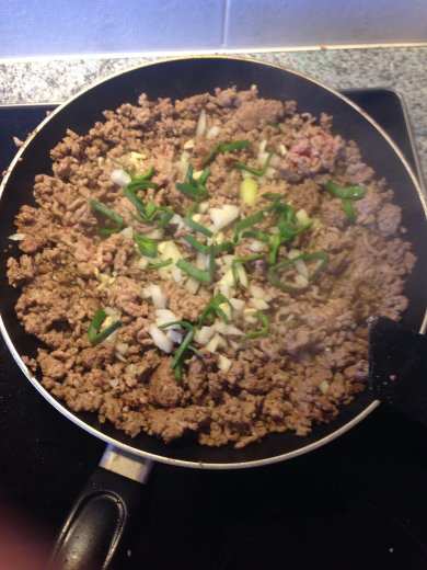 Пирог с мясом, томатом и моцареллой - Шаг 4