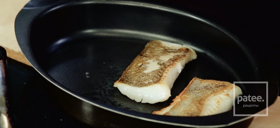 Палтус с мочёными огурцами - Шаг 2