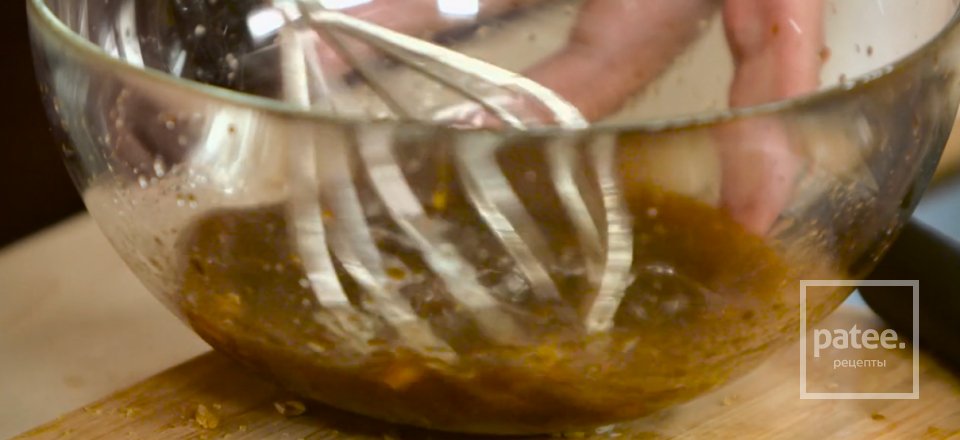 Cалат с жареной говядиной и манго - Шаг 3