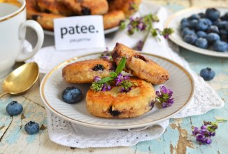 Сырники с голубикой и овсяной мукой