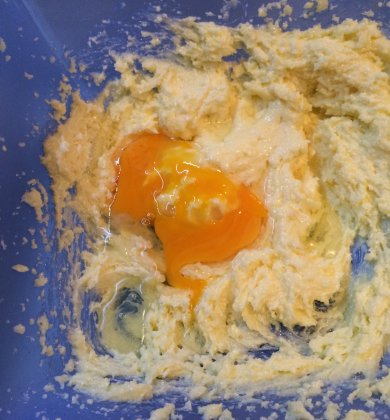 Шоколадный пирог с яблоками - Шаг 2