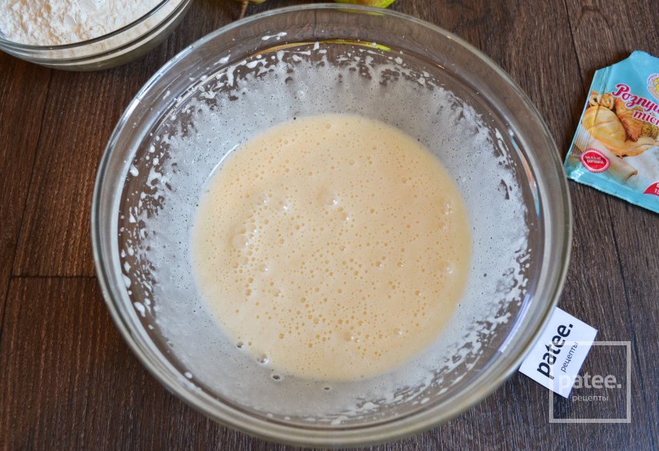 Кекс с грушей и овсяным штрейзелем - Шаг 5