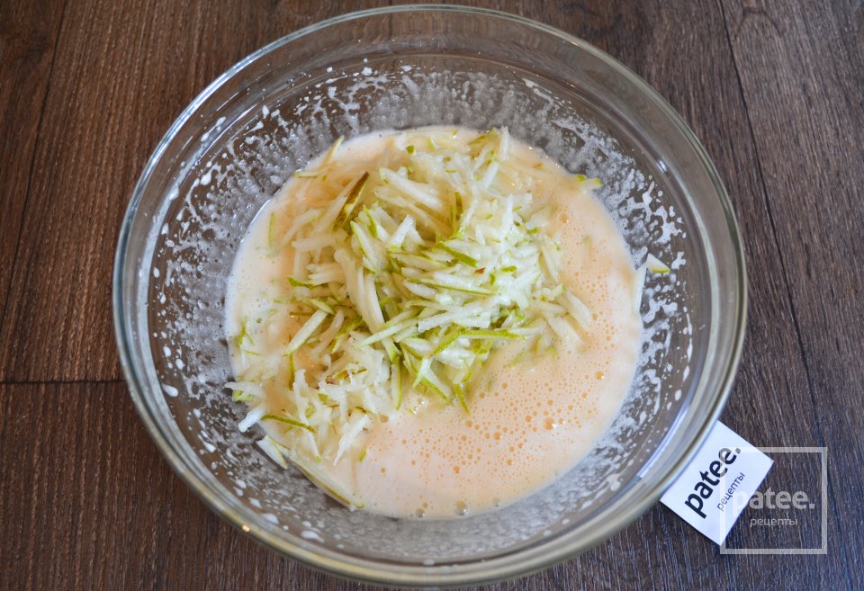 Кекс с грушей и овсяным штрейзелем - Шаг 8