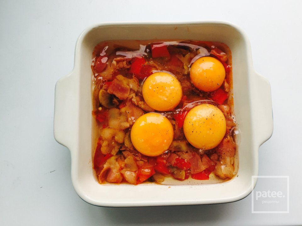 Запеченные яйца с грибами и беконом - Шаг 2