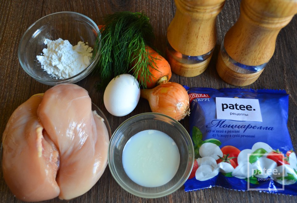 Куриные котлеты с моцареллой - Шаг 1