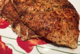 Нежная курочка по-итальянски.