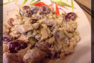 САЛАТИК С КУРИЦЕЙ И ВИНОГРАДОМ