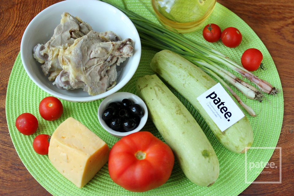Запеканка из кабачков с курицей - Шаг 1