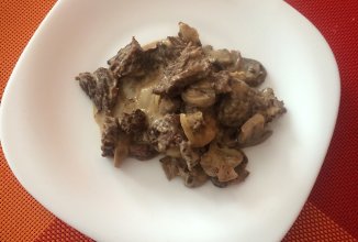 Beef in sour-cream sauce