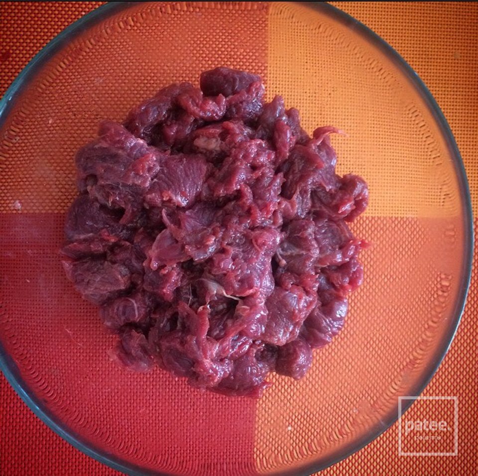 Beef in sour-cream sauce - Шаг 1