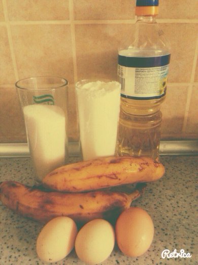 Шарлотка с бананом - Шаг 1