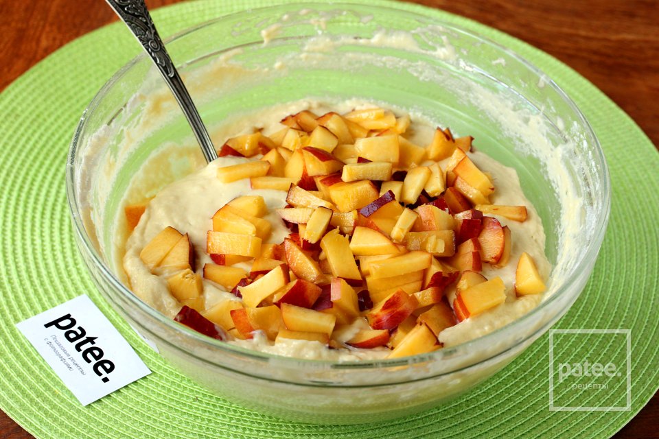 Дрожжевые оладьи с нектарином - Шаг 9