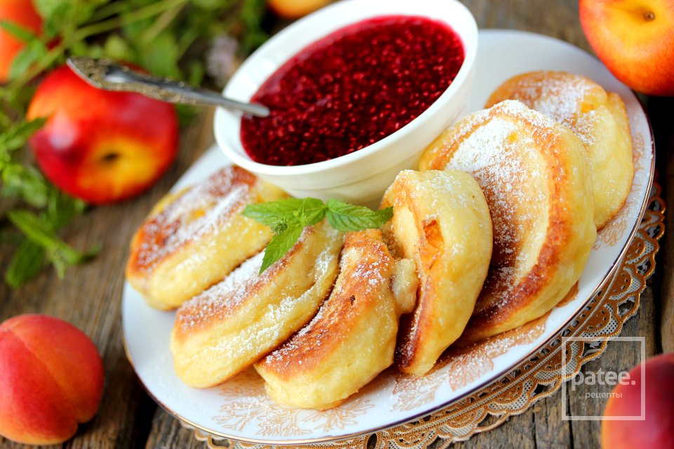 Дрожжевые оладьи с нектарином - Шаг 13