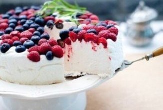 Творожный мусс с ягодами