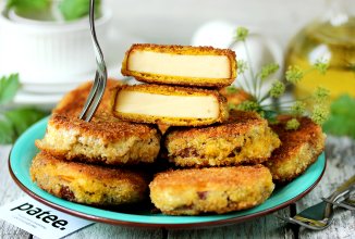 Жареный колбасный сыр