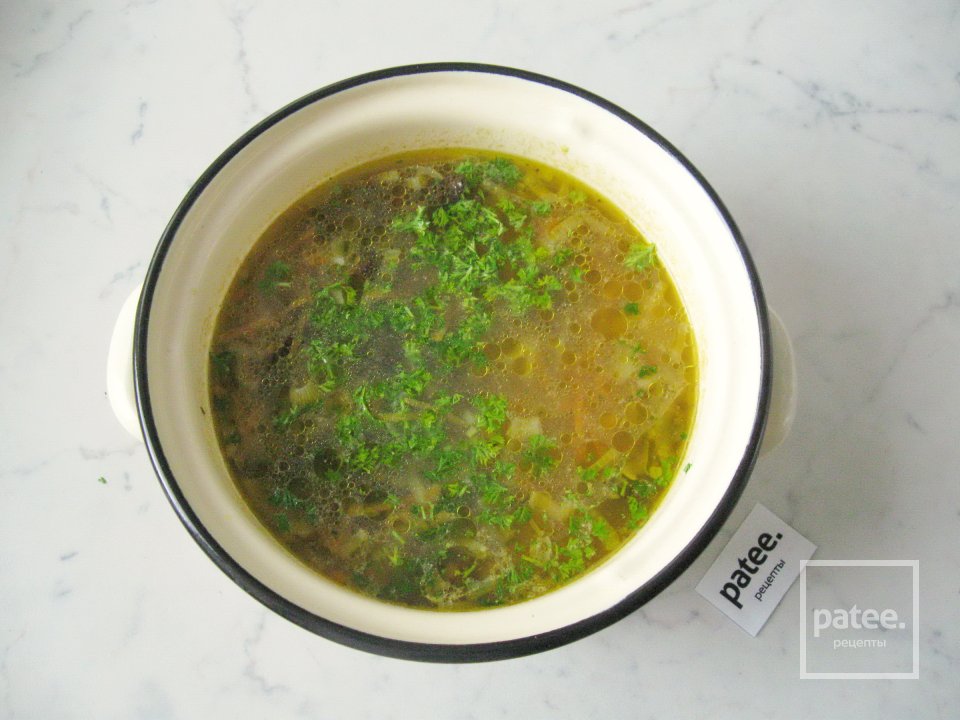 Рассольник с сухими лесными грибами - Шаг 12