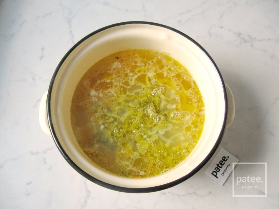 Рассольник с сухими лесными грибами - Шаг 9