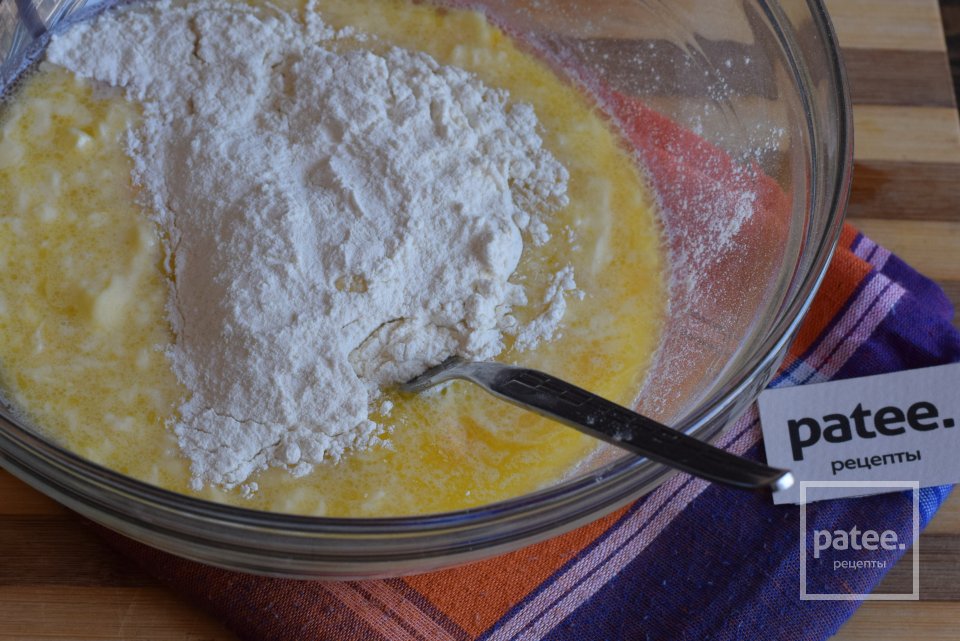 Пирог со сливами и маком - Шаг 5