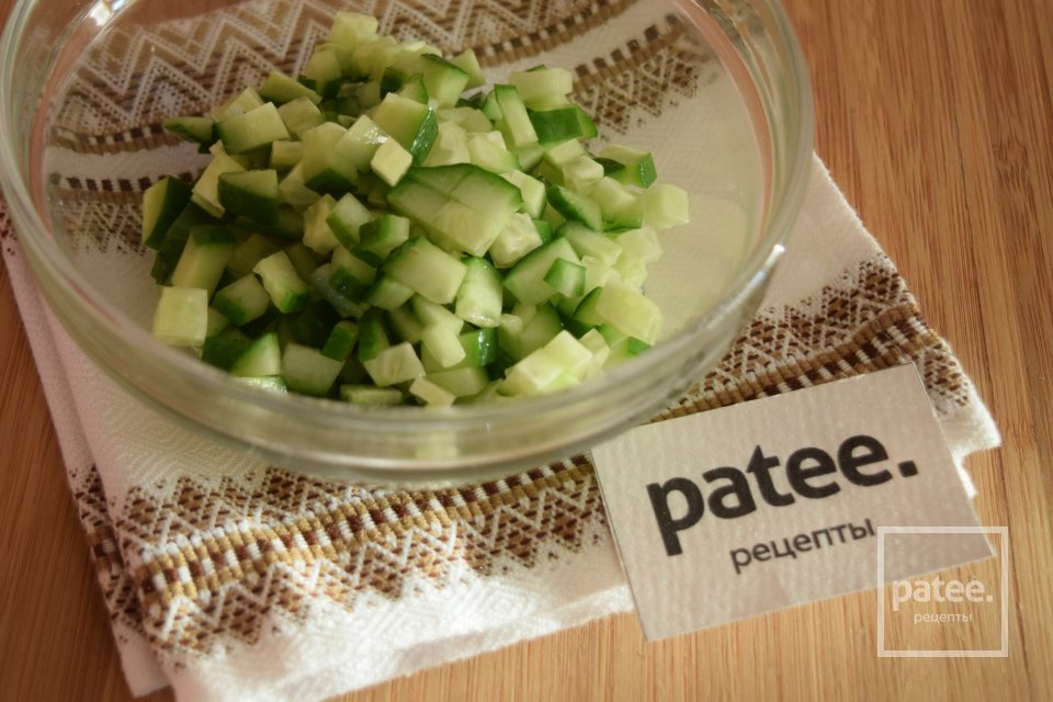 Салат с крабовыми палочками - Шаг 2