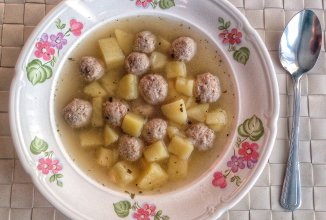 Суп с фрикадельками