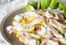 Салат из курицы с огурцом и кукурузой
